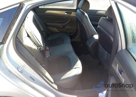 2018 Hyundai Sonata Sport z USA, uszkodzony, nr VIN 5NPE34AF0JH599137